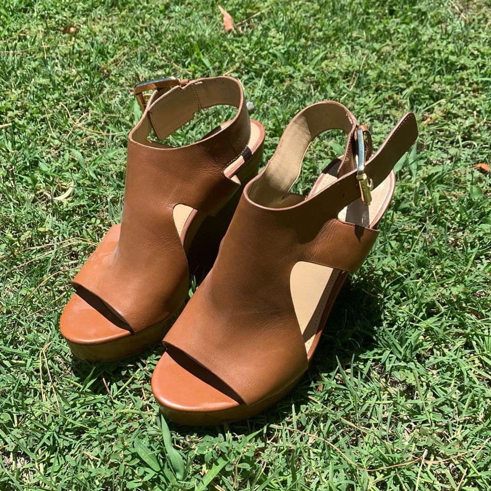 MICHAEL KORS BROWN WEDGES - Picture 3 of 5